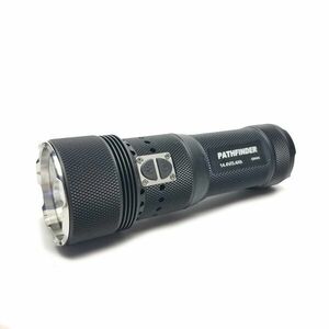 Ruční svítilna Pathfinder / 12000 lm PowerTac® (Barva: Černá) obraz