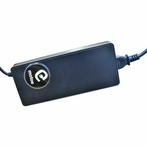 RACCEWAY Nabíječka na lithiové baterie e-moto 48V obraz