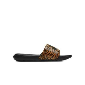 Dámské pantofle (plážová obuv) NIKE-Victori One Print Ws black/black obraz