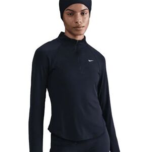 Dámská běžecká mikina s 1/2 zipem NIKE-W NK TEMPO SWSH HBR DF HZ TOP BLACK/WHITE obraz