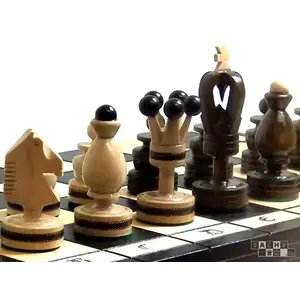 Dřevěné-šachy.cz Dřevěné šachy.cz Šachy královské vykládané mědí obraz