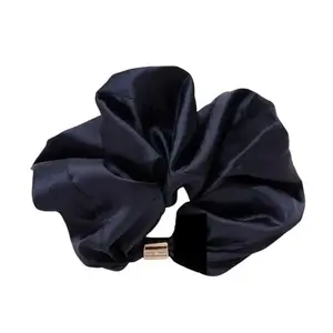 GymBeam Oversize Dark Blue gumička do vlasů obraz