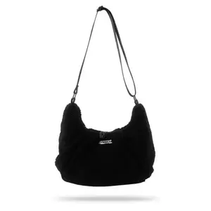 GymBeam Sherpa Black dámská crossbody kabelka obraz