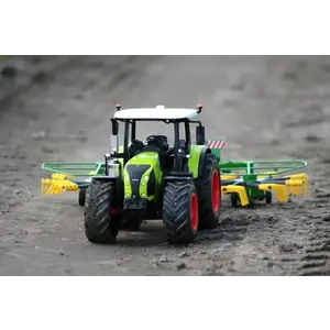 IQ models Set RC traktoru Arion Claas 1/16 s obracečkou sena obraz