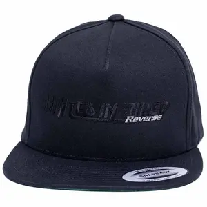 Reverse Kšiltovka Snapback Cap United in shred černá obraz