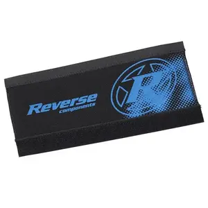 Reverse Neopren pod řetěz 260x125x115 mm černo-modrý obraz