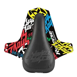 Reverse Sedlo Nico Vink Shovel and Shred Black / Stealth + blatníček obraz