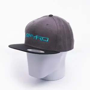 Yupoong Classic Snapback antracitově-černá kšiltovka obraz