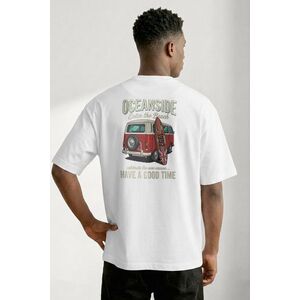 Oversized Tričko, Barva Bílá, s Potiskem Oceanside Red Beach Van Back obraz